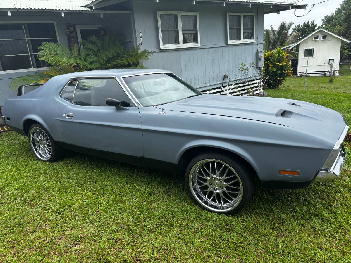 Ford-Mustang-coupe-1971-grey-4