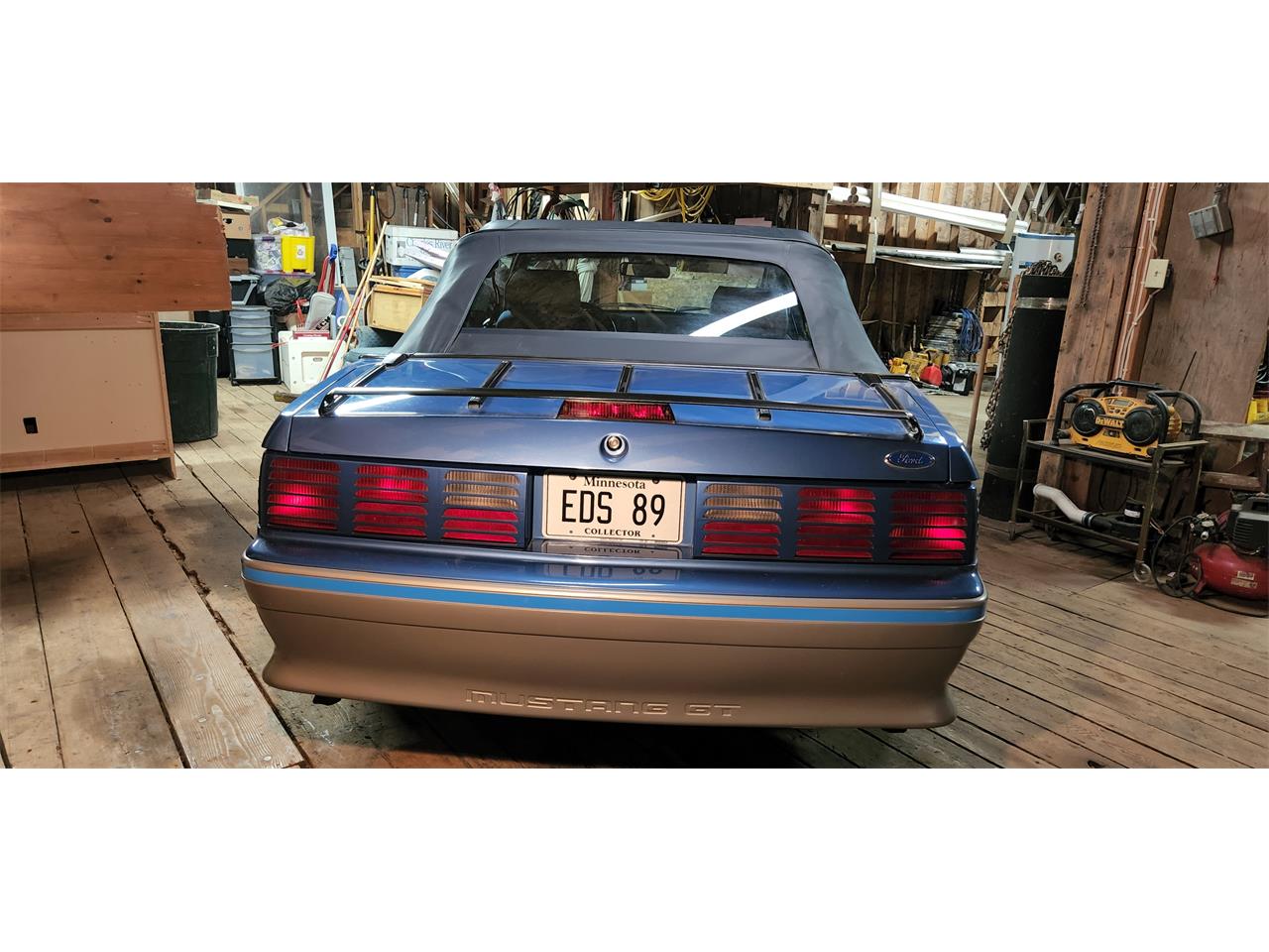 Ford-Mustang-gt-1989-Regatta-Blue-Grey-9