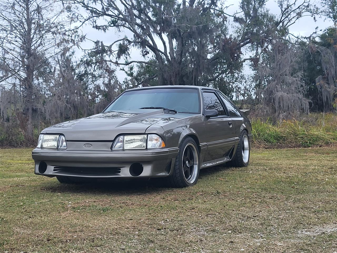 Ford-Mustang-gt-1991-Bronze-black-2