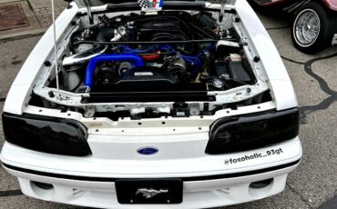 Ford-Mustang-gt-1993-Vibrant-White-Black-Leather-12