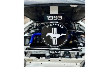 Ford-Mustang-gt-1993-Vibrant-White-Black-Leather-14
