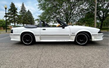 Ford-Mustang-gt-1993-Vibrant-White-Black-Leather-15