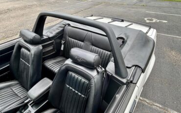 Ford-Mustang-gt-1993-Vibrant-White-Black-Leather-17