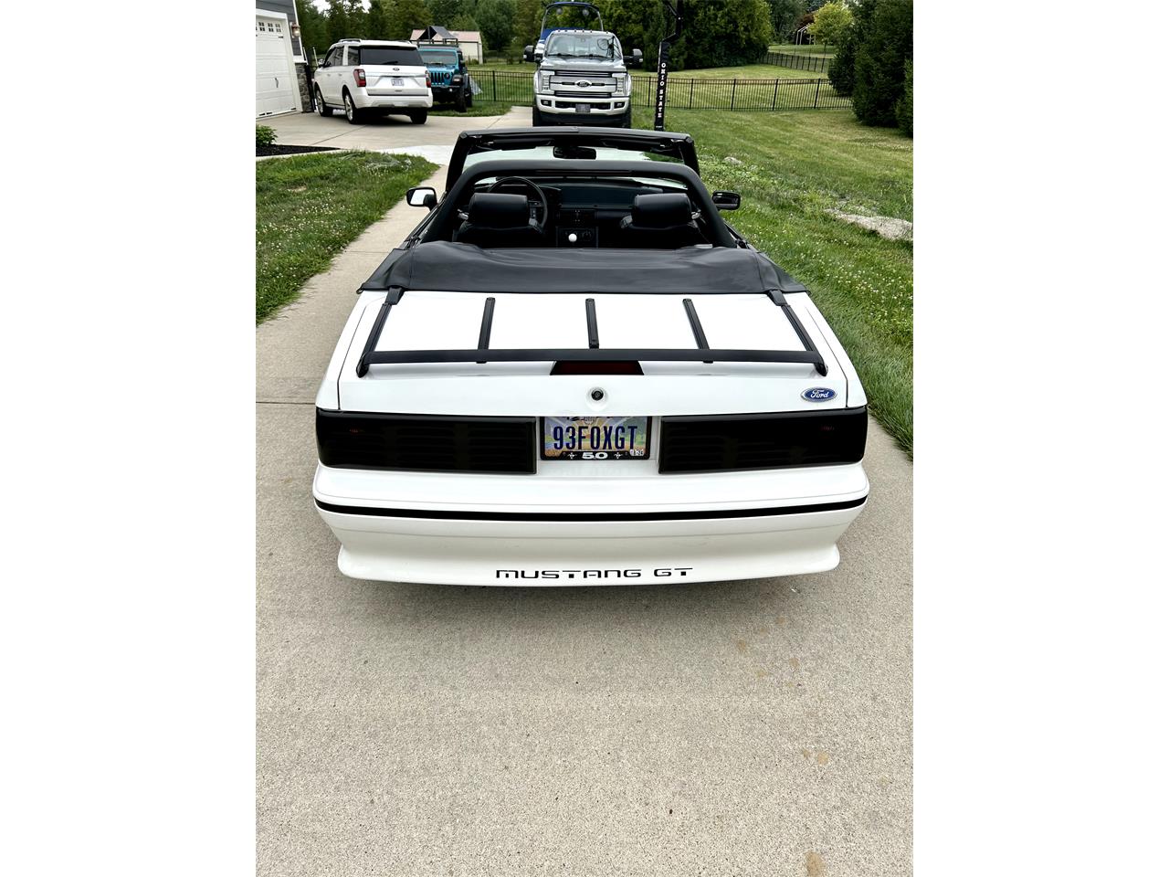 Ford-Mustang-gt-1993-Vibrant-White-Black-Leather-24