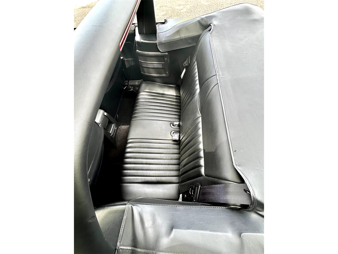 Ford-Mustang-gt-1993-Vibrant-White-Black-Leather-32