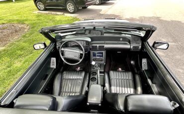 Ford-Mustang-gt-1993-Vibrant-White-Black-Leather-34