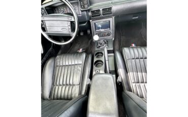 Ford-Mustang-gt-1993-Vibrant-White-Black-Leather-36