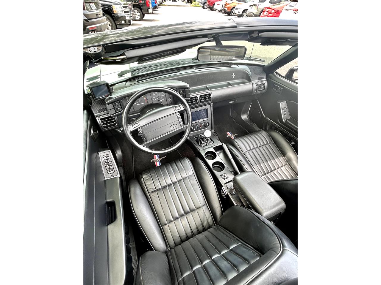 Ford-Mustang-gt-1993-Vibrant-White-Black-Leather-39