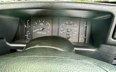 Ford-Mustang-gt-1993-Vibrant-White-Black-Leather-40