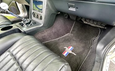 Ford-Mustang-gt-1993-Vibrant-White-Black-Leather-50