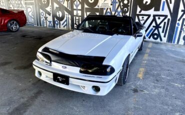 Ford-Mustang-gt-1993-Vibrant-White-Black-Leather-9