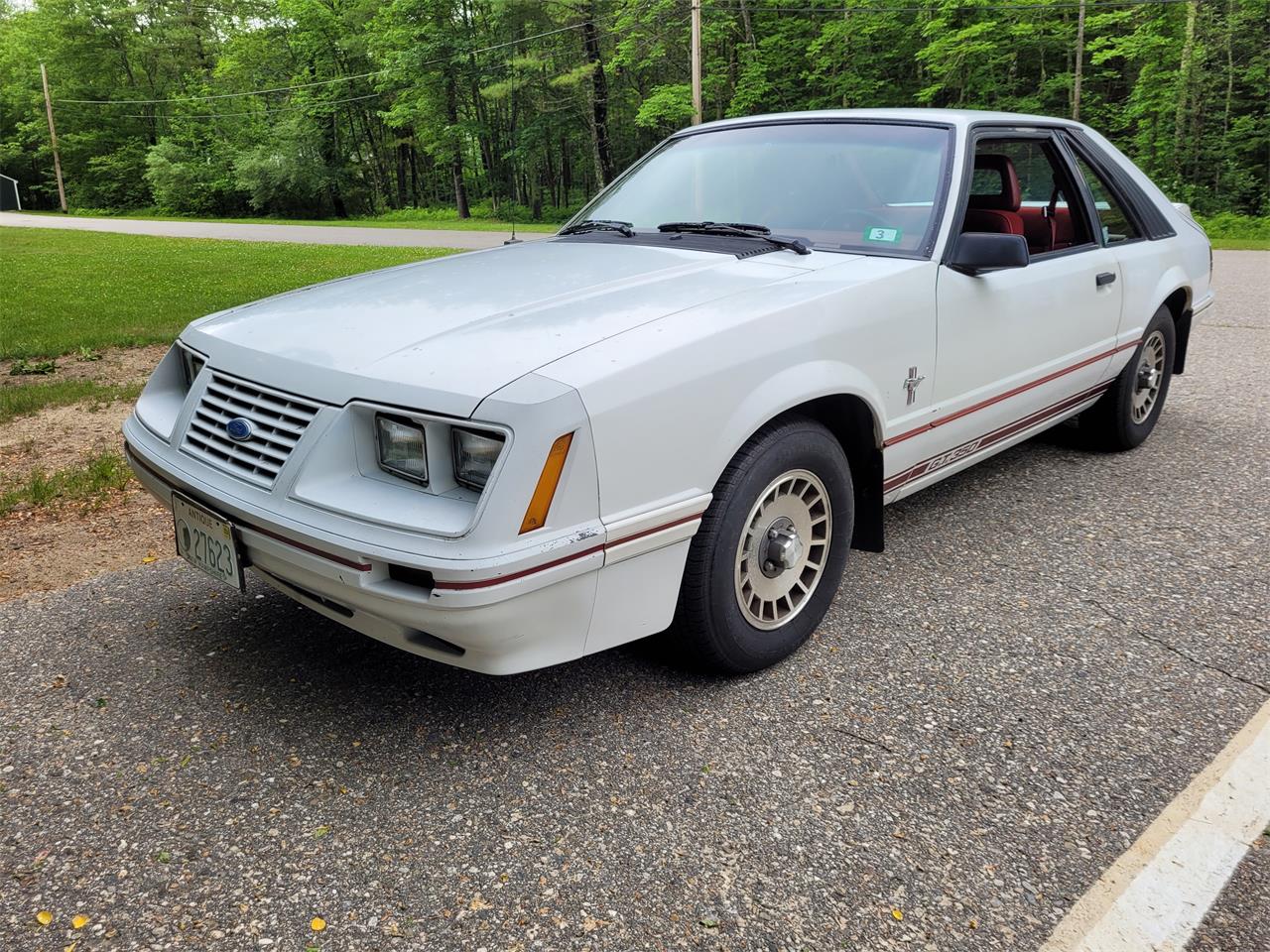 Ford-Mustang-gt350-1984-Oxford-White-Canyon-Red-1