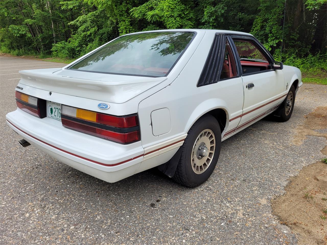 Ford-Mustang-gt350-1984-Oxford-White-Canyon-Red-4