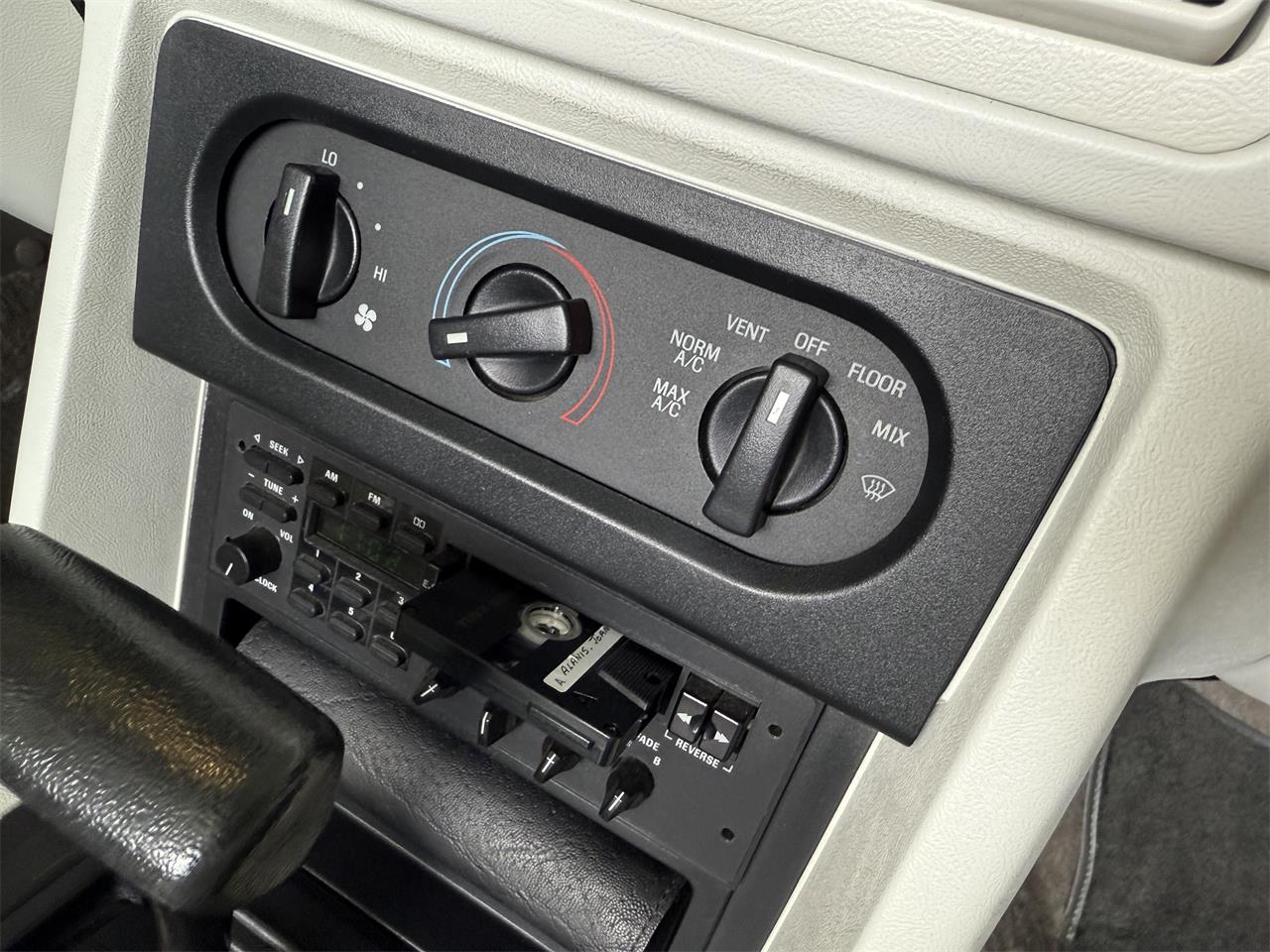 Ford-Mustang-lx-1990-Green-White-11