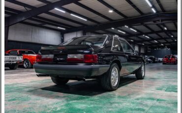 Ford-Mustang-lx-1990-black-1