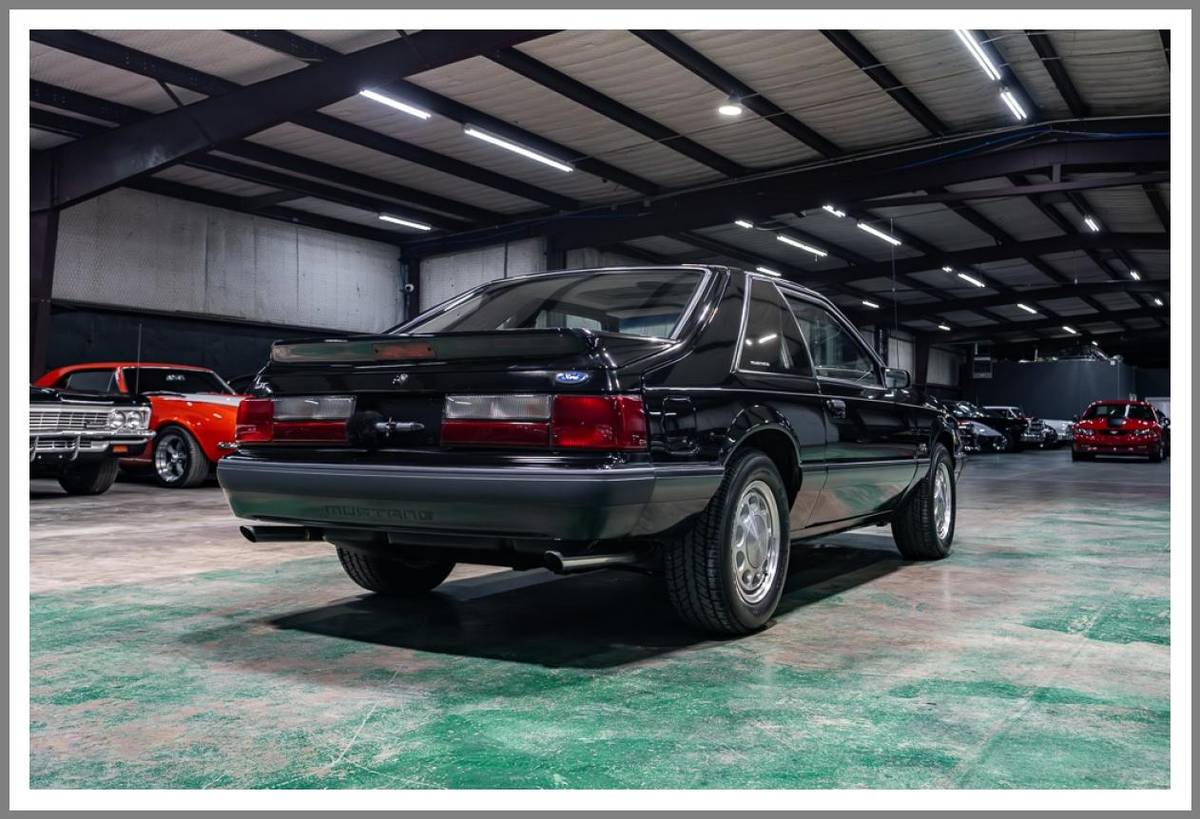 Ford-Mustang-lx-1990-black-1