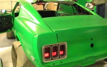 Ford-Mustang-mach-1-1970-GreenGloGreen-Black-19