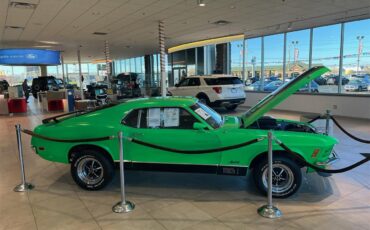 Ford-Mustang-mach-1-1970-GreenGloGreen-Black-28