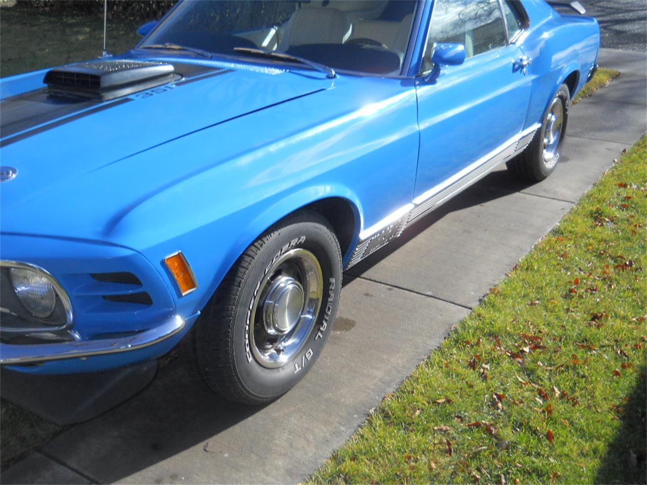 Ford-Mustang-mach-1-1970-blue-white-1
