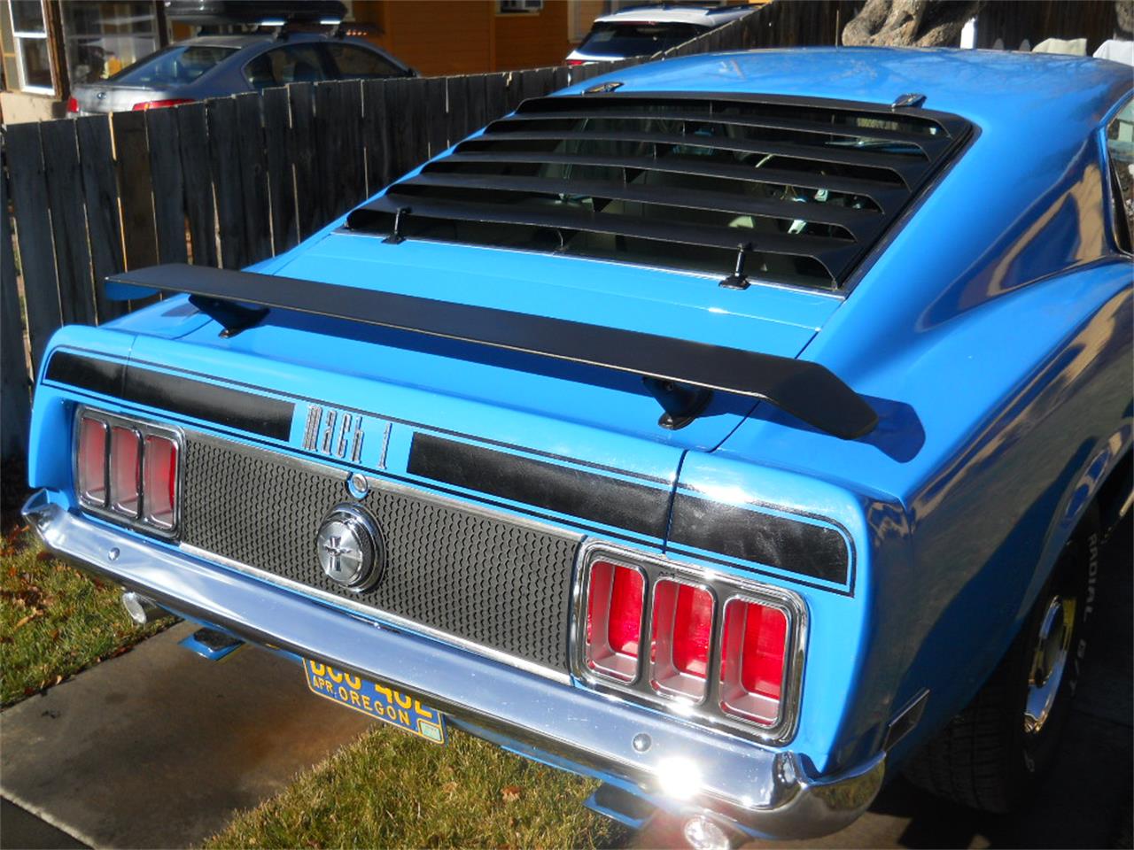 Ford-Mustang-mach-1-1970-blue-white-3