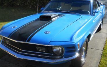 Ford-Mustang-mach-1-1970-blue-white
