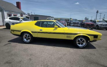 Ford-Mustang-mach-1-1972-YELLOW-TAN-4