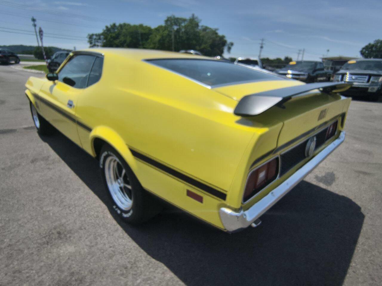 Ford-Mustang-mach-1-1972-YELLOW-TAN-6