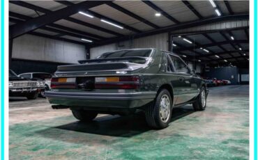 Ford-Mustang-svo-1985-1
