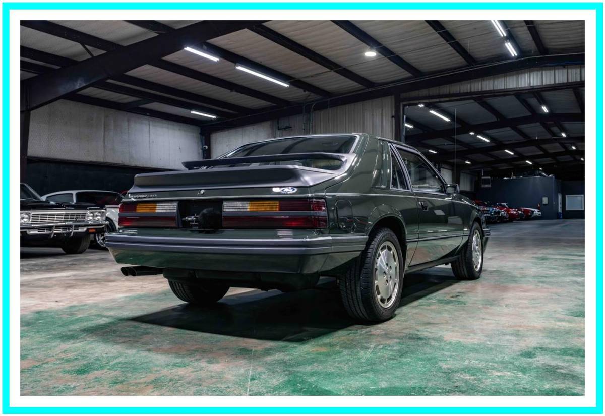 Ford-Mustang-svo-1985-1