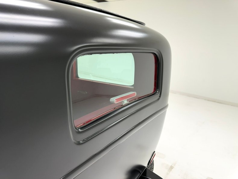 Ford-Other-1932-Satin-Black-Red-26