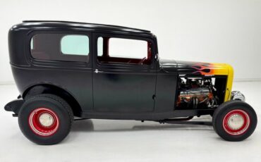 Ford-Other-1932-Satin-Black-Red-42