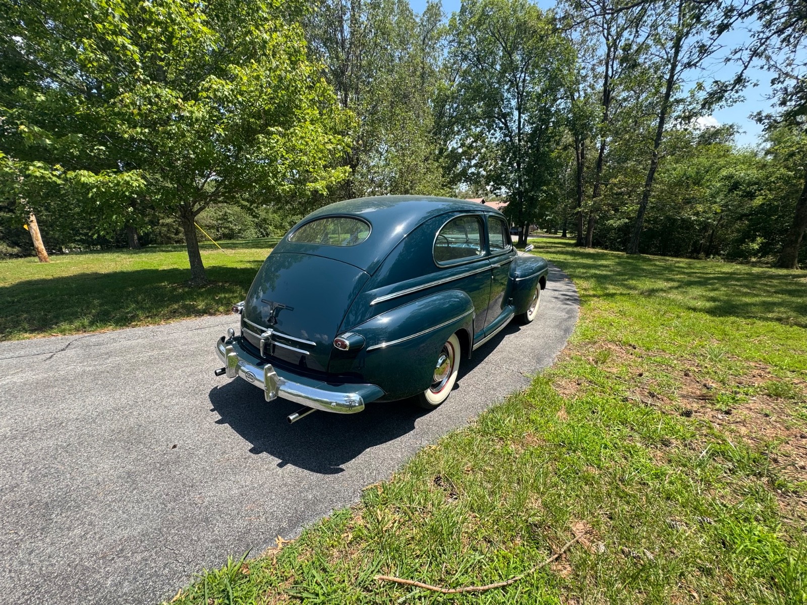 Ford-Other-1946-Sedan-17