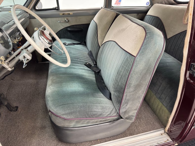 Ford-Other-1950-Cambridge-Maroon-Light-Gray-43