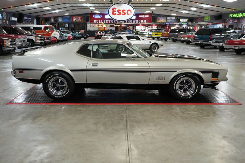 Ford-Other-1972-Silver-Black-12