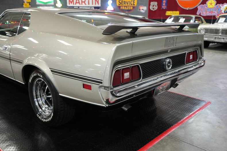 Ford-Other-1972-Silver-Black-2