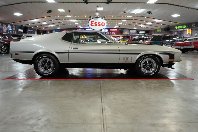 Ford-Other-1972-Silver-Black-29