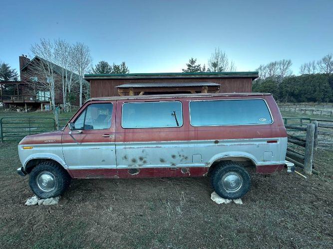 Ford-Other-1986-Two-Tone-RedSilver