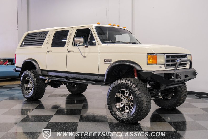 Ford-Other-1991-White-Blue-12