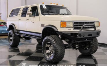 Ford-Other-1991-White-Blue-13