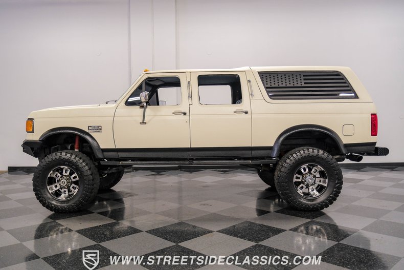 Ford-Other-1991-White-Blue-24
