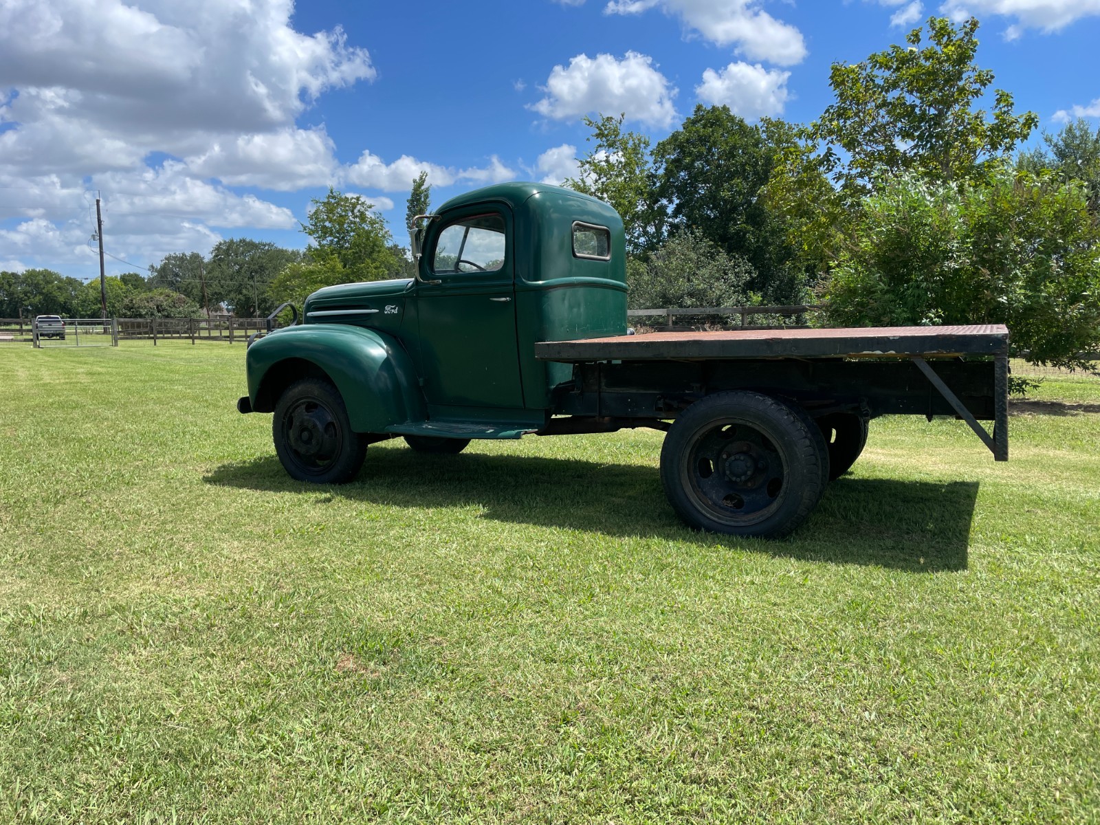 Ford-Other-Pickups-1947-2