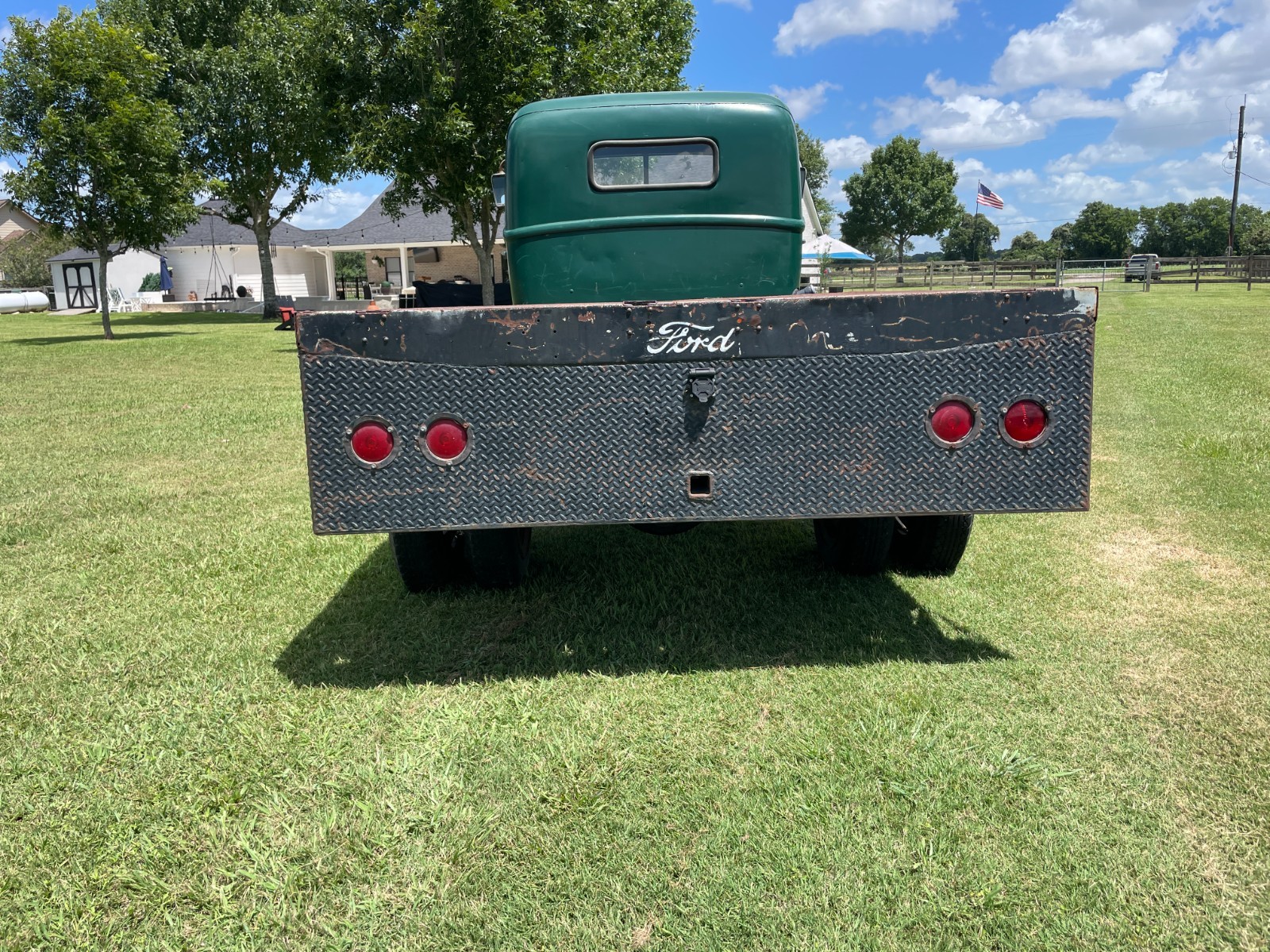 Ford-Other-Pickups-1947-4