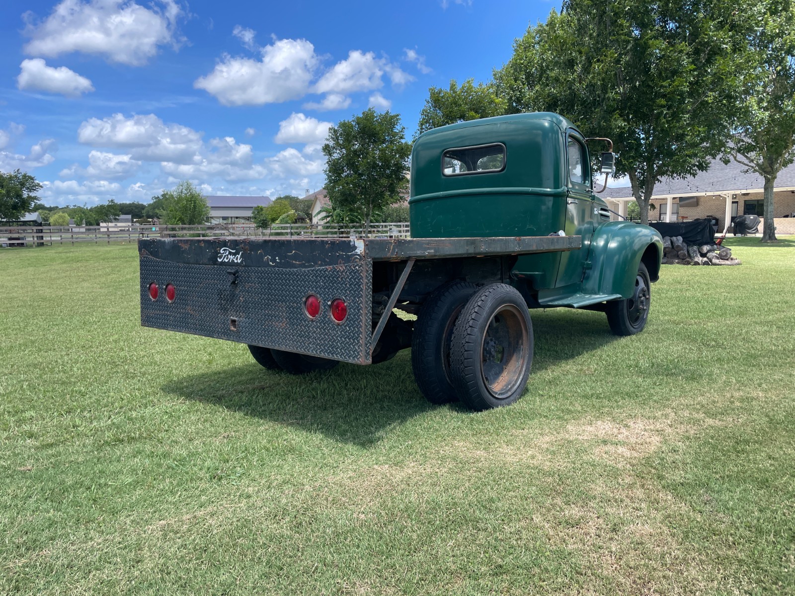 Ford-Other-Pickups-1947-6