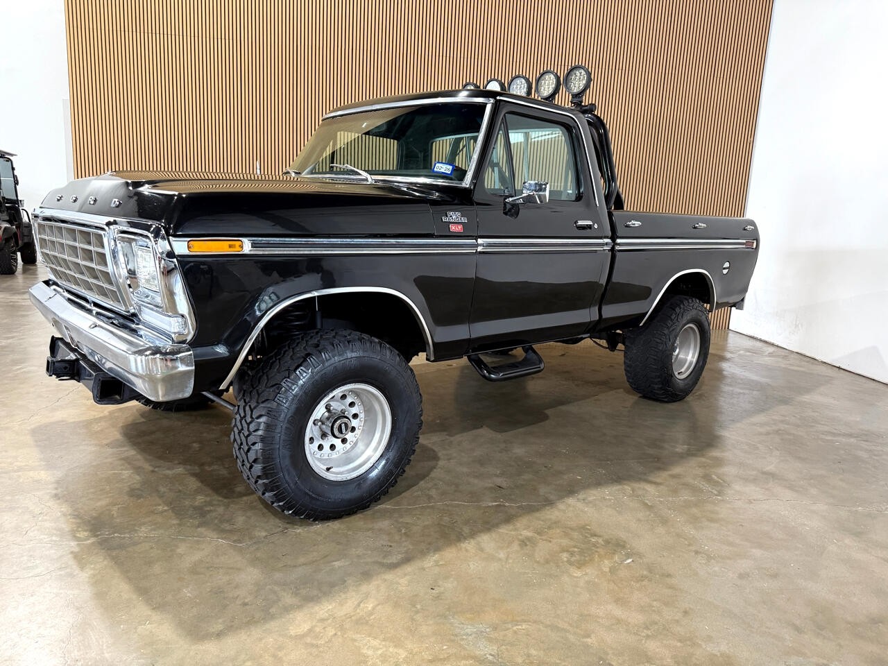 Ford-Other-Pickups-1976-Pickup-Truck-2