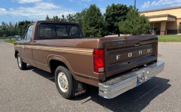 Ford-Other-Pickups-1984-Pickup-Truck-4