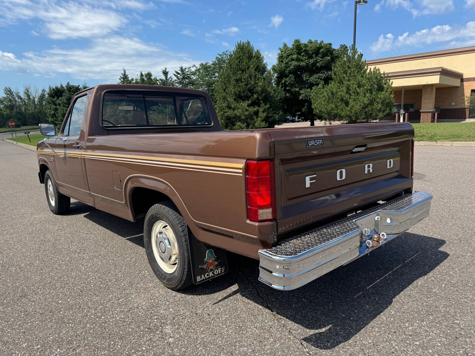 Ford-Other-Pickups-1984-Pickup-Truck-4