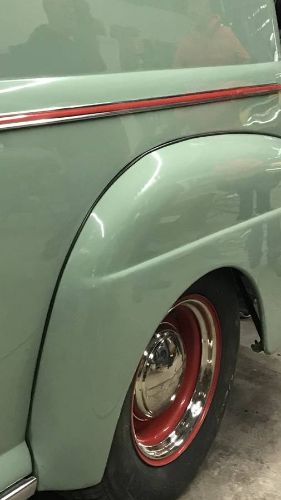 Ford-Panel-truck-1947-Green-2