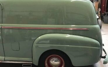 Ford-Panel-truck-1947-Green