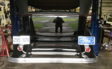 Ford-Phaeton-1932-Black-Black-4