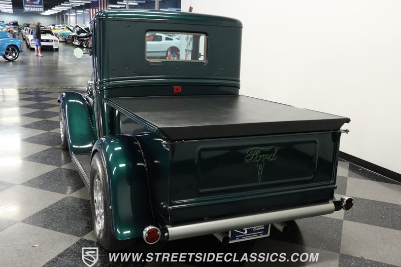 Ford-Pickup-1932-Dark-Green-Metallic-Gray-25